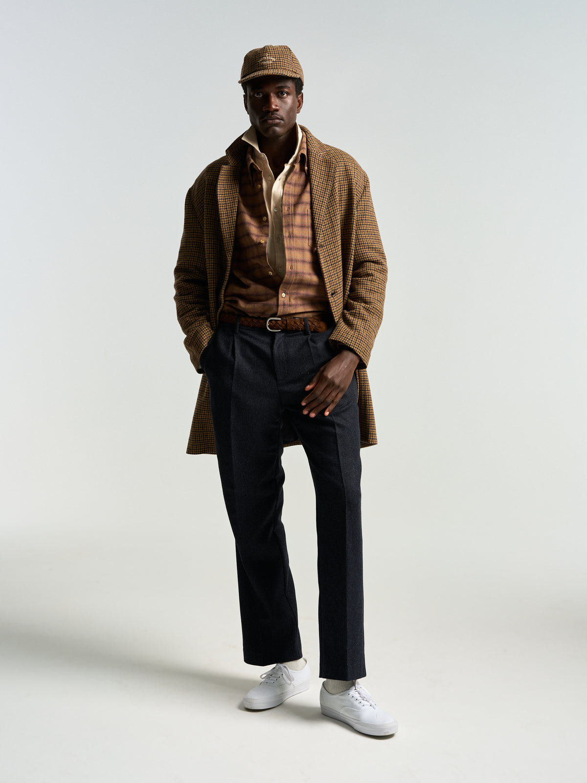 Single Pleat Herringbone Wool Trousers - Navy