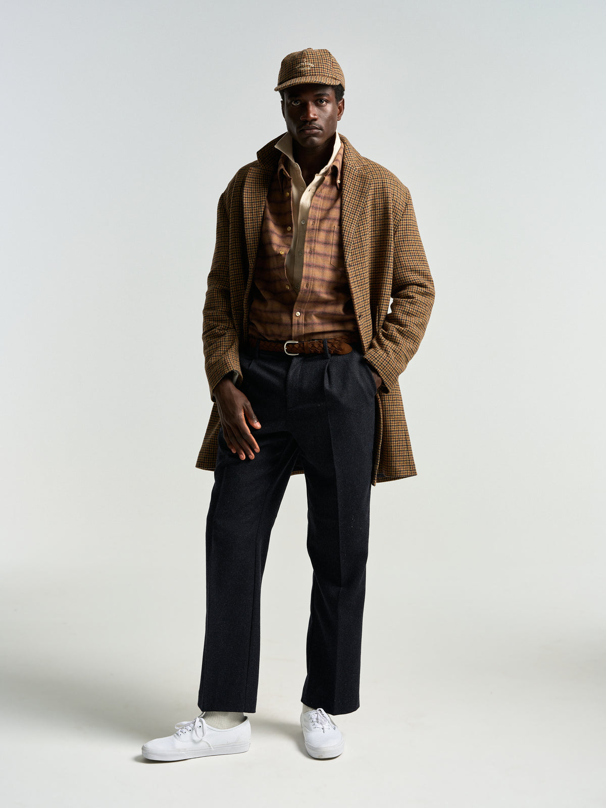 Single Pleat Herringbone Wool Trousers - Navy