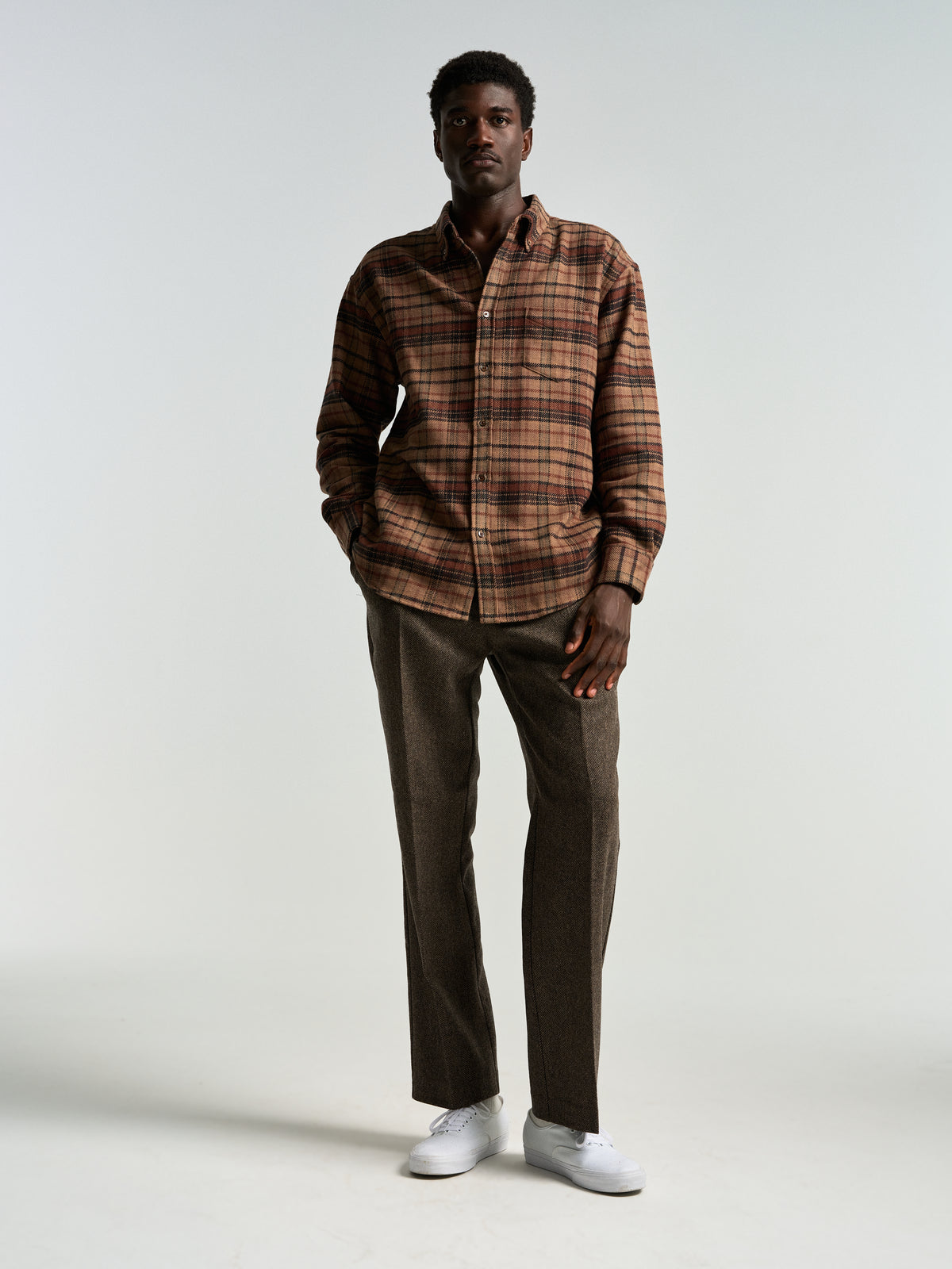 Single Pleat Herringbone Wool Trousers - Brown